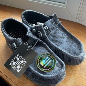 Howitzer Men's 7 Slip-On Shoes Roam Live Free Sneakers Gray Camo Footwear New